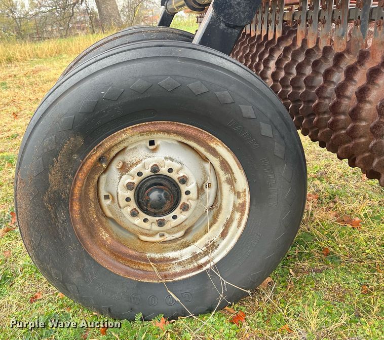 image for item EI0564 Farm Hand WP42  cultipacker