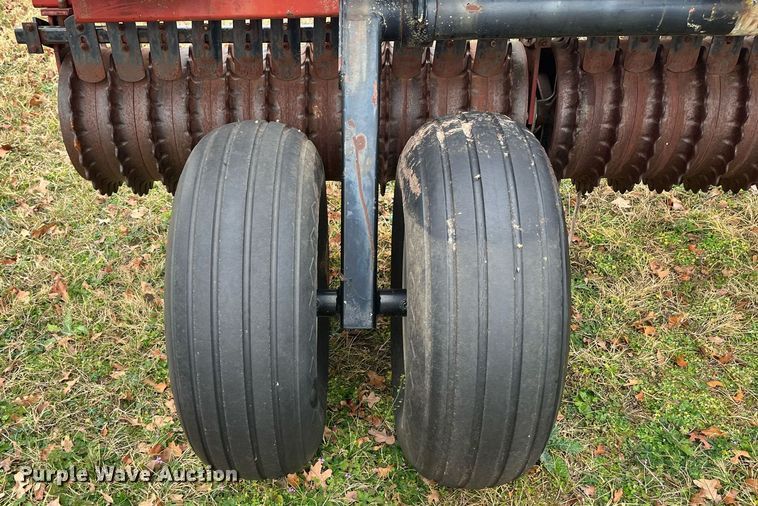 image for item EI0564 Farm Hand WP42  cultipacker