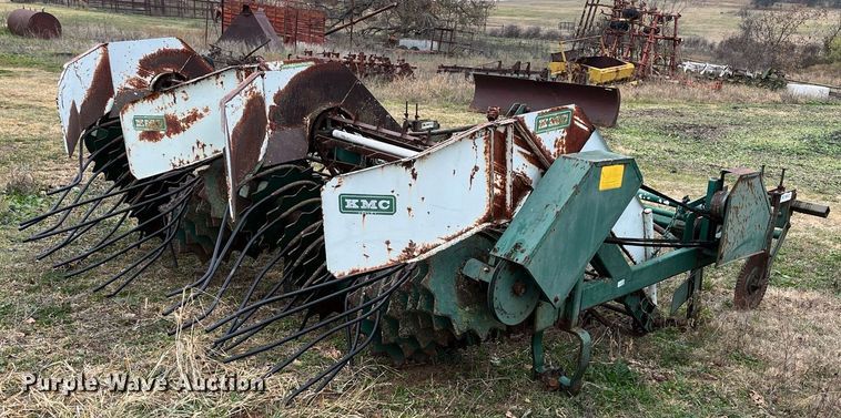 image for item EI0565 KMC  peanut harvester