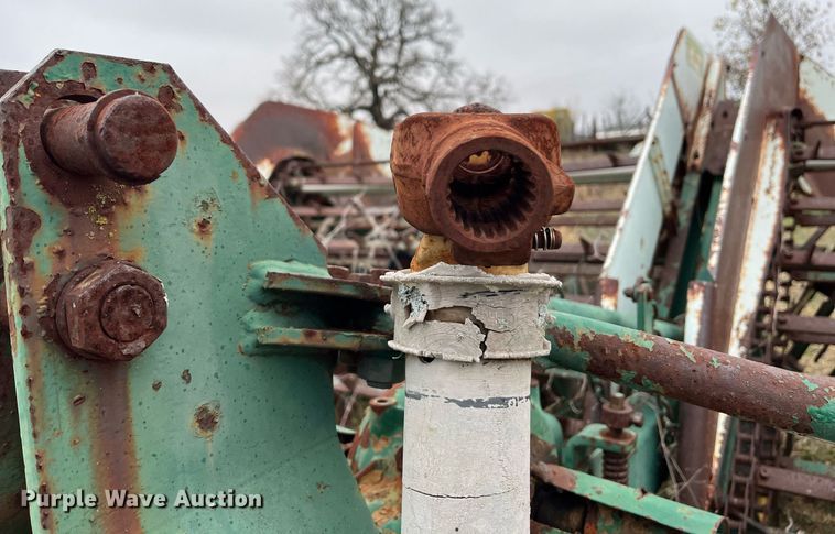 image for item EI0565 KMC  peanut harvester