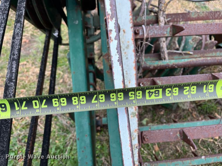 image for item EI0565 KMC  peanut harvester