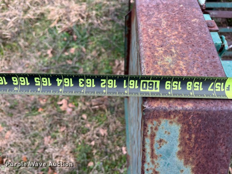 image for item EI0565 KMC  peanut harvester