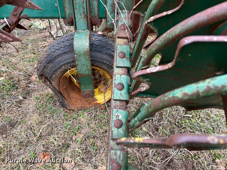 image for item EI0565 KMC  peanut harvester
