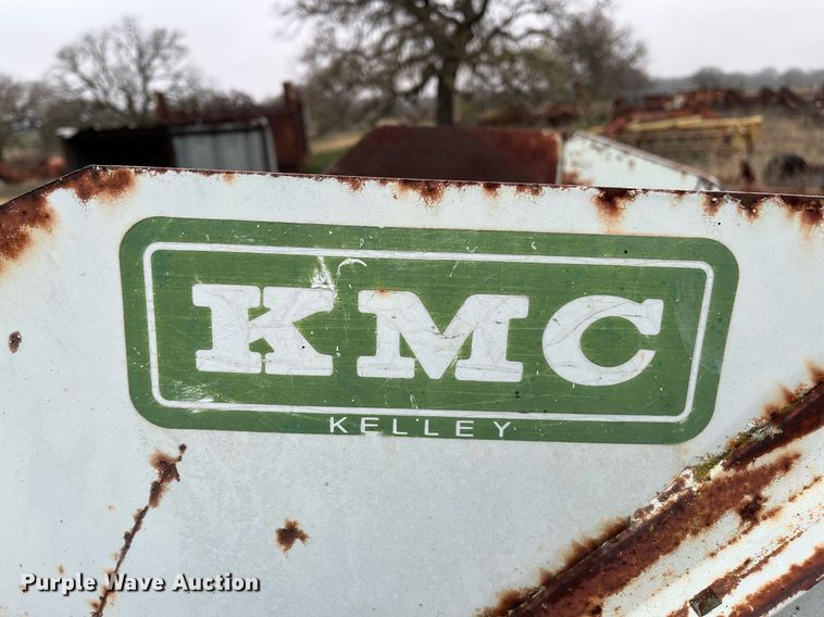 image for item EI0565 KMC  peanut harvester