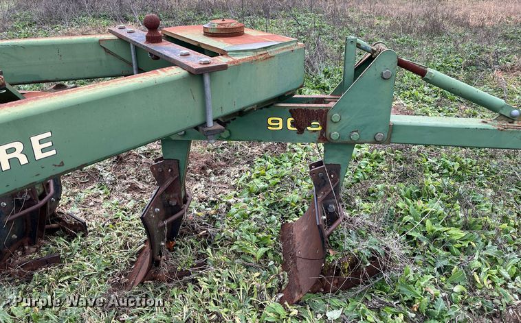 image for item EI0567 John Deere 965  five bottom plow