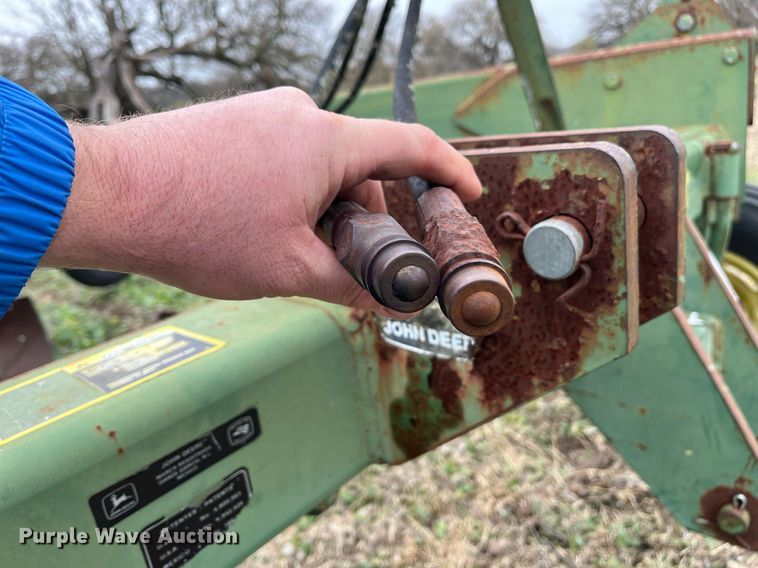 image for item EI0567 John Deere 965  five bottom plow