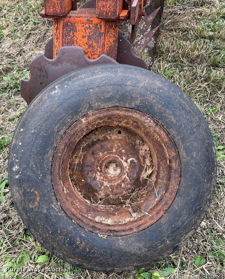 image for item EI0570 Miller  tandem disk