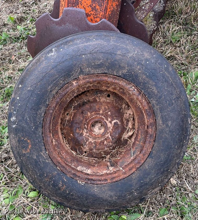 image for item EI0570 Miller  tandem disk