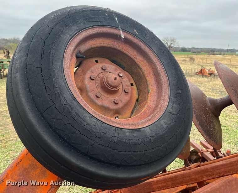 image for item EI0570 Miller  tandem disk