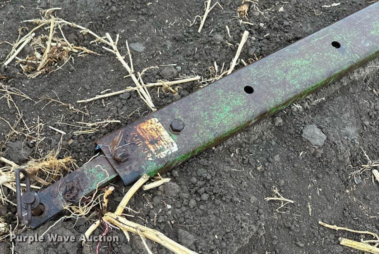 image for item EK9851 John Deere 843  corn head