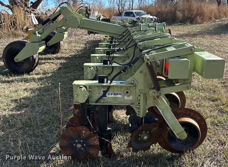 image for item EK9860 Orthman 1tRIPr strip-till