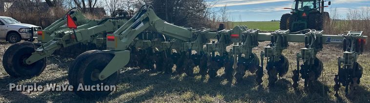 image for item EK9860 Orthman 1tRIPr strip-till