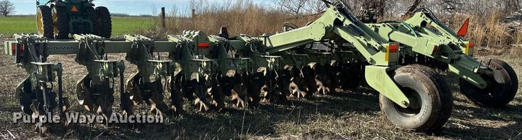 image for item EK9860 Orthman 1tRIPr strip-till