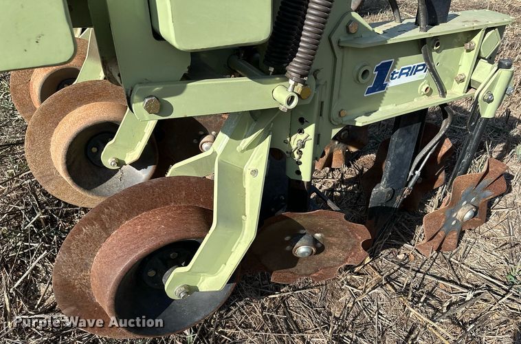 image for item EK9860 Orthman 1tRIPr strip-till