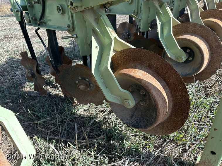 image for item EK9860 Orthman 1tRIPr strip-till