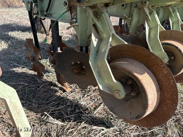 image for item EK9860 Orthman 1tRIPr strip-till