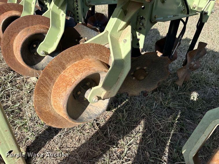 image for item EK9860 Orthman 1tRIPr strip-till