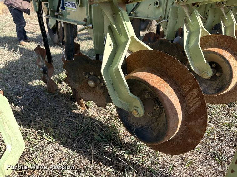 image for item EK9860 Orthman 1tRIPr strip-till