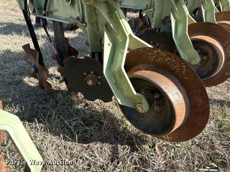 image for item EK9860 Orthman 1tRIPr strip-till