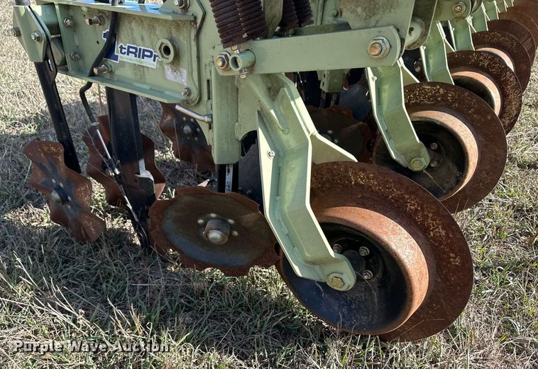 image for item EK9860 Orthman 1tRIPr strip-till