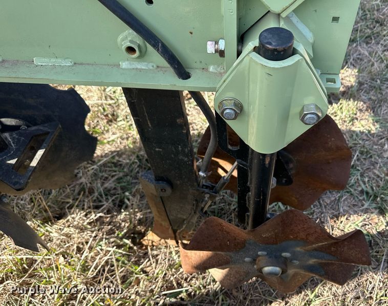 image for item EK9860 Orthman 1tRIPr strip-till