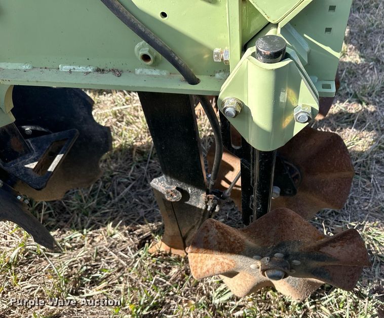 image for item EK9860 Orthman 1tRIPr strip-till