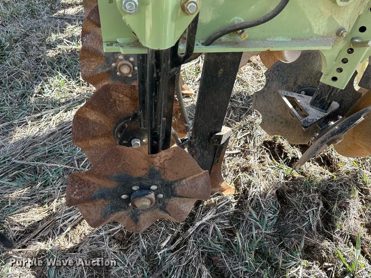 image for item EK9860 Orthman 1tRIPr strip-till