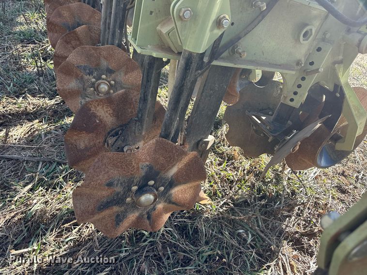 image for item EK9860 Orthman 1tRIPr strip-till