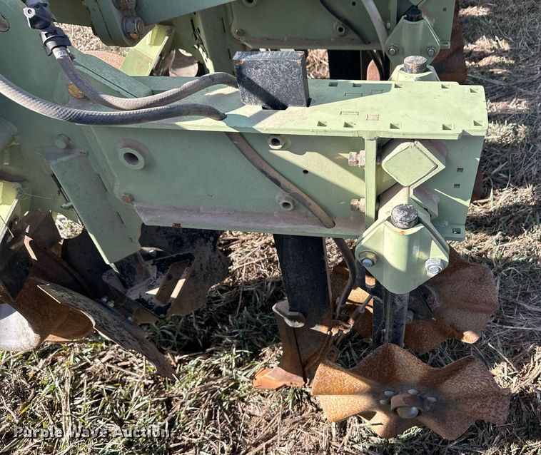 image for item EK9860 Orthman 1tRIPr strip-till