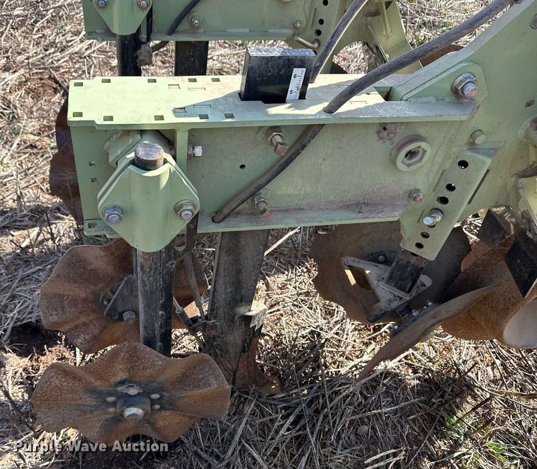 image for item EK9860 Orthman 1tRIPr strip-till