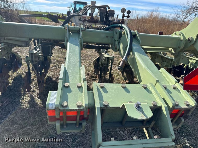 image for item EK9860 Orthman 1tRIPr strip-till