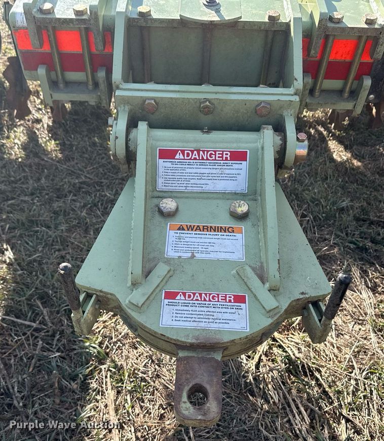 image for item EK9860 Orthman 1tRIPr strip-till