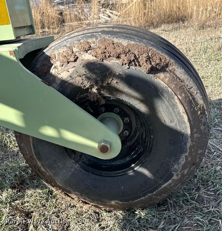 image for item EK9860 Orthman 1tRIPr strip-till