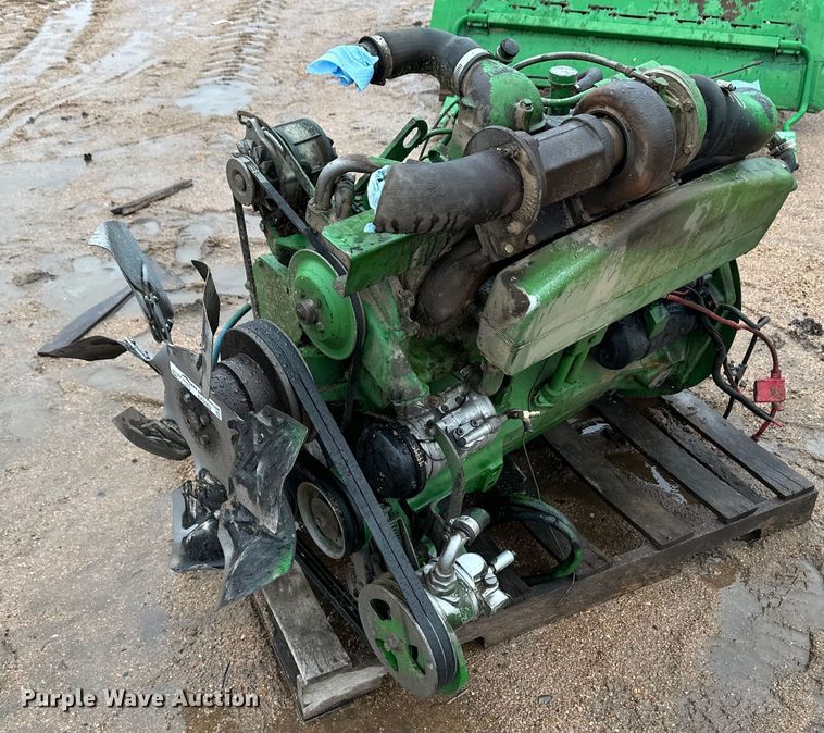 image for item EK9902 John Deere  engine