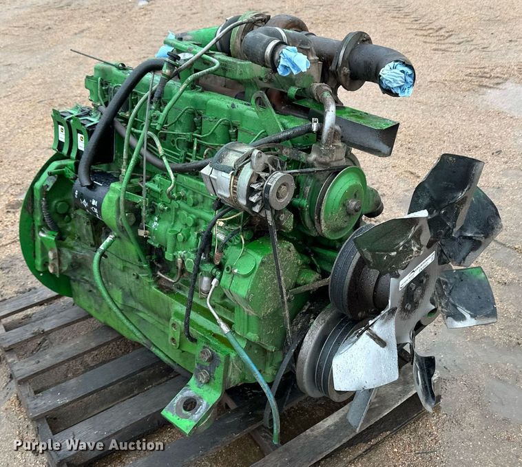 image for item EK9902 John Deere  engine