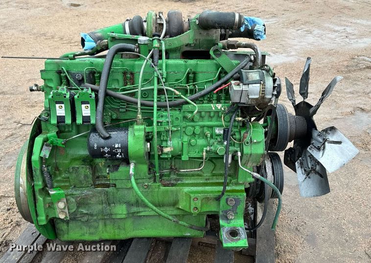 image for item EK9902 John Deere  engine