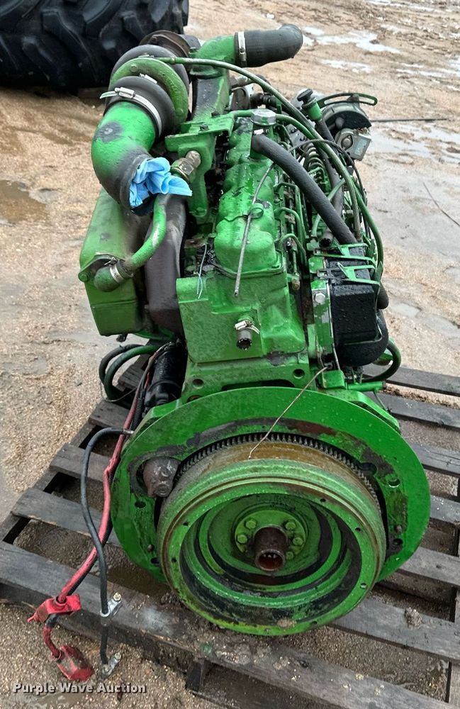 image for item EK9902 John Deere  engine