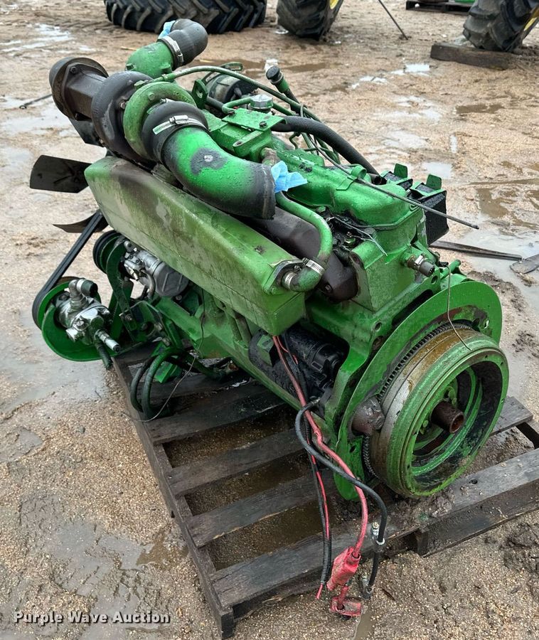 image for item EK9902 John Deere  engine