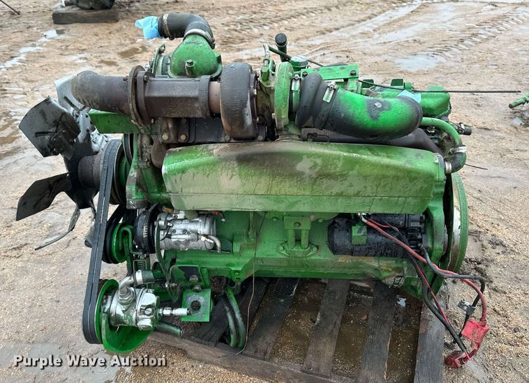 image for item EK9902 John Deere  engine