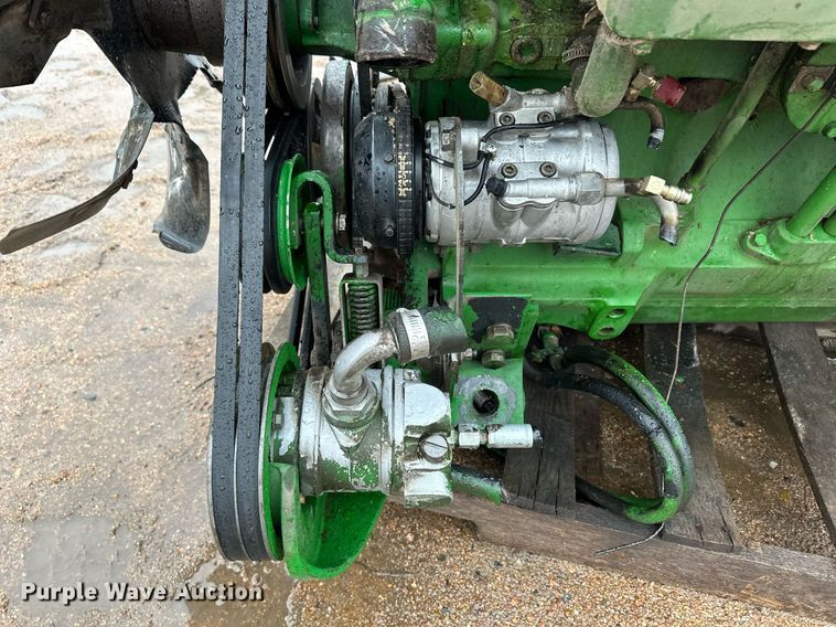 image for item EK9902 John Deere  engine