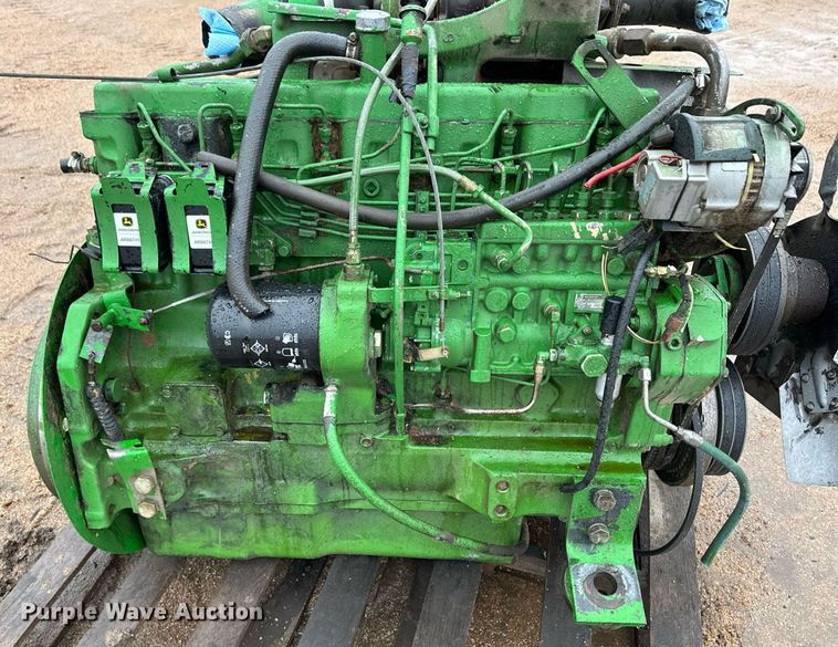 image for item EK9902 John Deere  engine