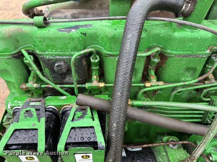 image for item EK9902 John Deere  engine