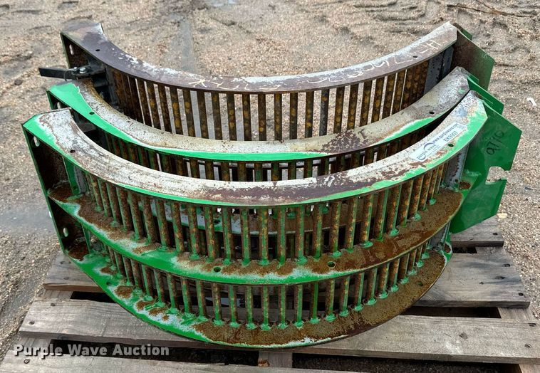 image for item EK9907 John Deere concaves