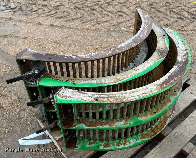 image for item EK9907 John Deere concaves