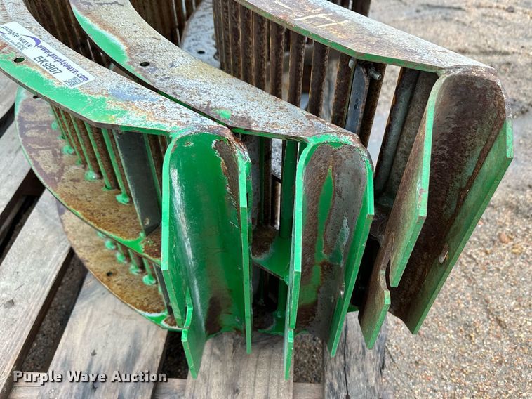 image for item EK9907 John Deere concaves