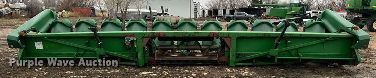 image for item EK9908 John Deere 1293  corn head
