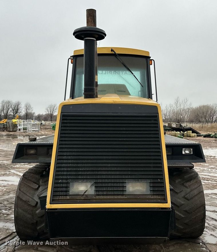 image for item EK9909 1987 Challenger 65 track tractor