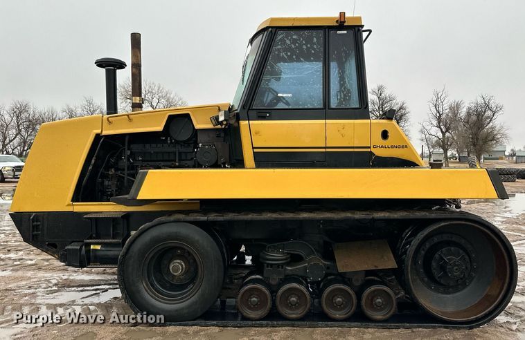 image for item EK9909 1987 Challenger 65 track tractor