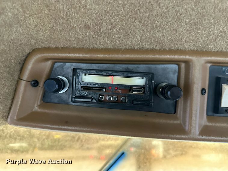 image for item EK9909 1987 Challenger 65 track tractor