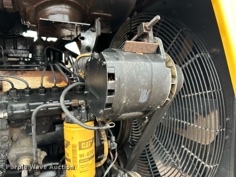 image for item EK9909 1987 Challenger 65 track tractor